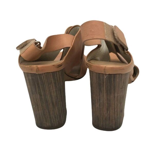 Vince Crisscross Strap Leather and Wood Heeled Sandals 9 Neutral Peep Toe Chunk - Picture 7 of 9